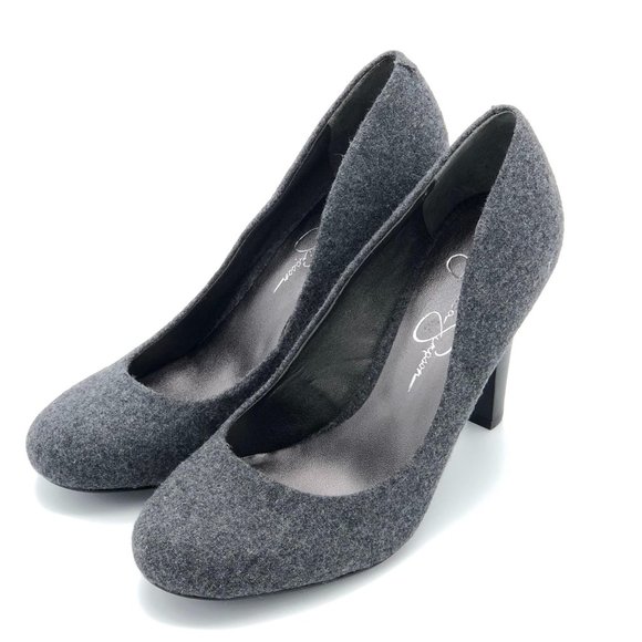 Jessica Simpson Shoes - NWOT Jessica Simpson Gray Heel Pumps 7.5